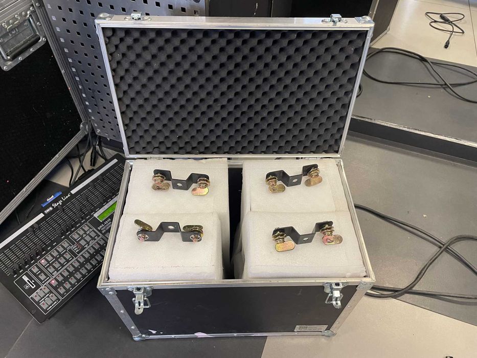 Głowy ruchome beam/wash Brighter Mini B-Eye 7x40W zoom, flower + case