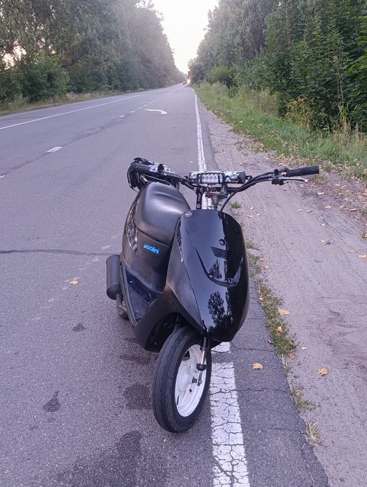 Продам скутер Сузукі летс 3