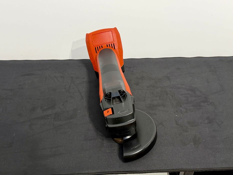 Akumulatorowa szlifierka kątowa HILTI AG 125-A22 używana BODY