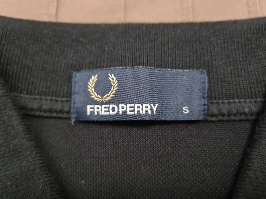 Polo Fred Perry Preto M6000 - Tam. S - NOVO
