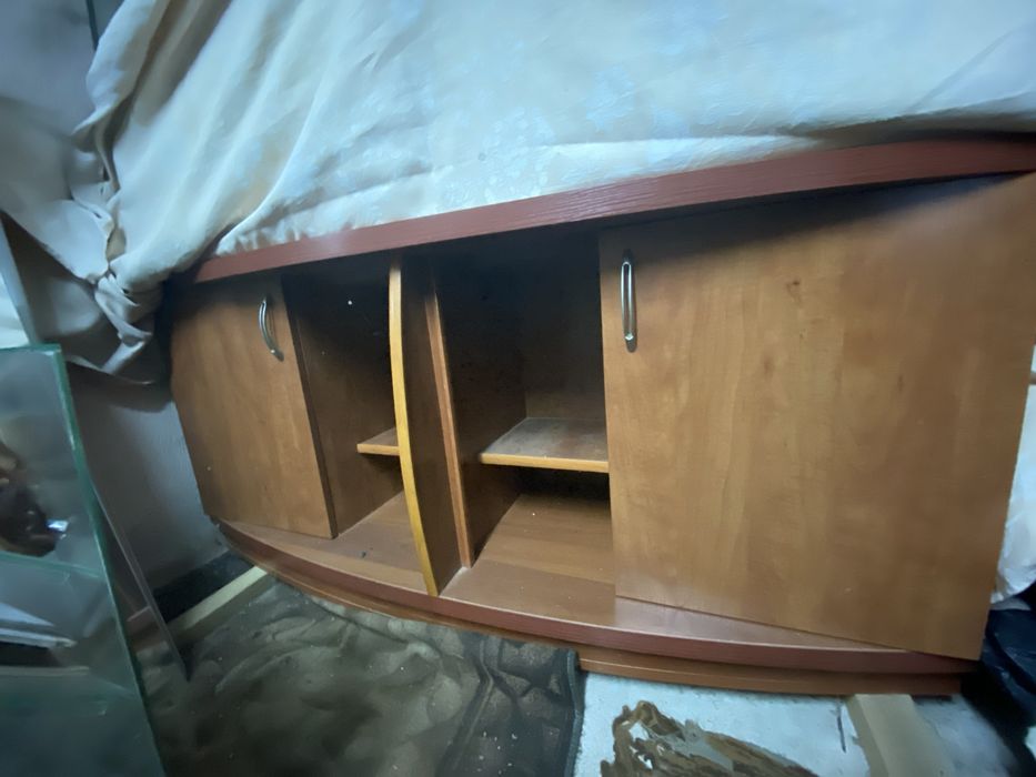Стол под аквариум или телевизор