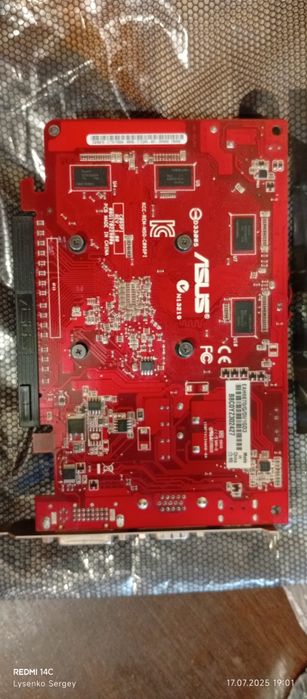 Видео карта Asus Radeon HD 6670 на 1 Gb ddr3