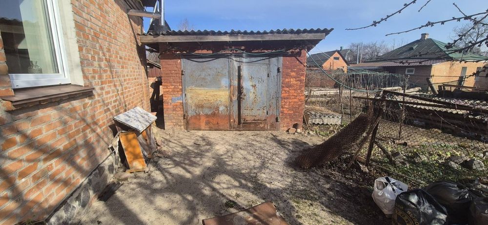 Продам будинок в р-ні дит. садочка "Берізка"