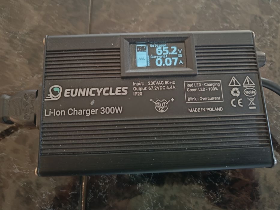 Smart ładowarka łaaduje do67,2v
