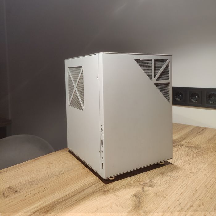 Компактний  комп'ютер RTX 3060 12gb, Xeon 2666v3 (10/20), 16gb/1Tb