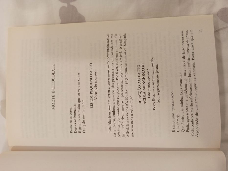 Livro "A rapariga que roubava livros" de Markus Zusak