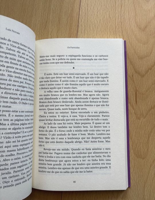 Livro “Os Parricidas” de Luis Novais
