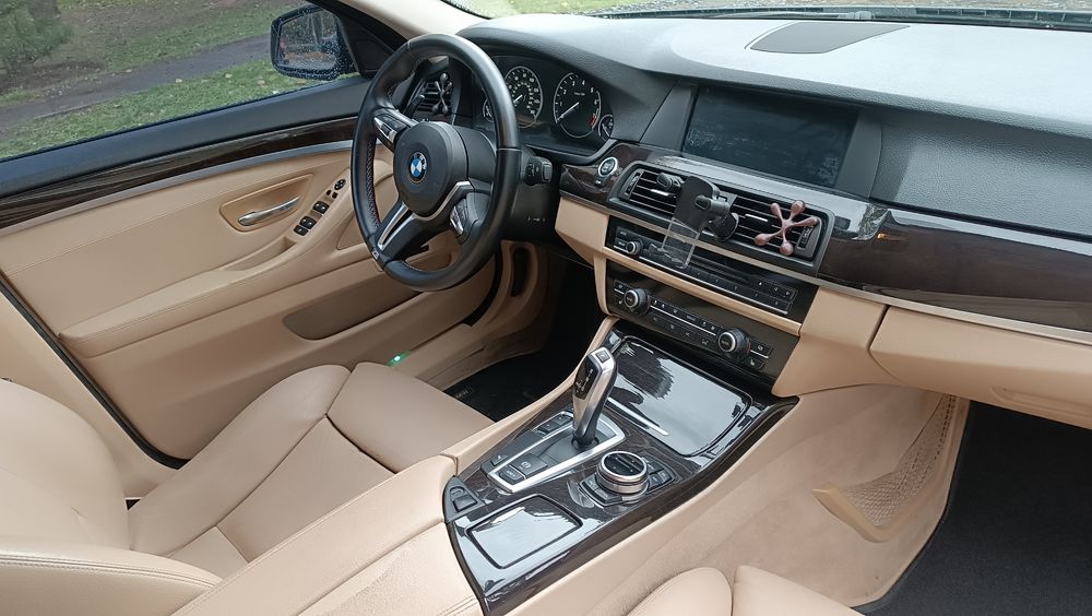 Продаю БМВ 5  ф10.