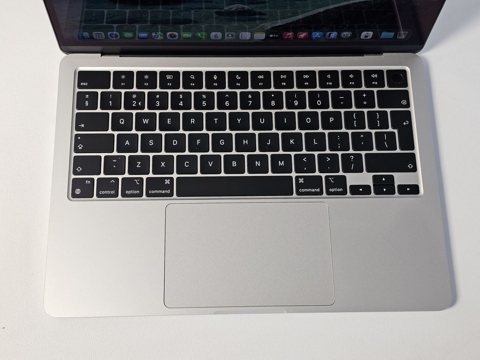 MacBook Air M2 2022р 8GB/250GB SSD A2681 Silver