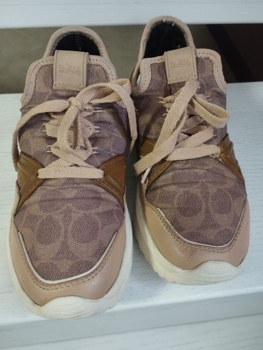 Кросівки coach, guess, Calvin Klein