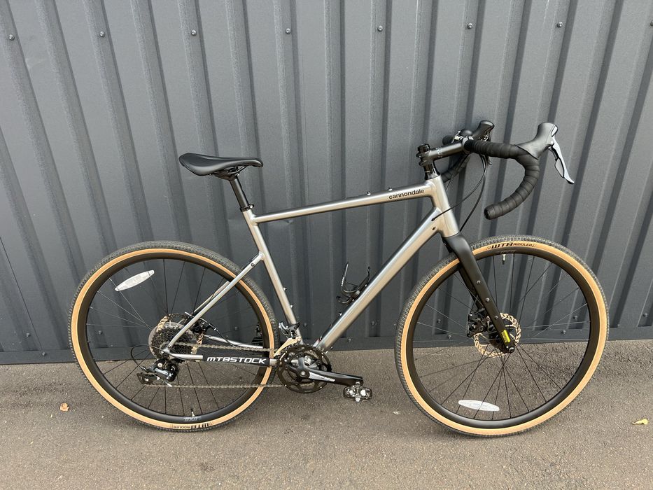 Велосипед cannondale topstone 3