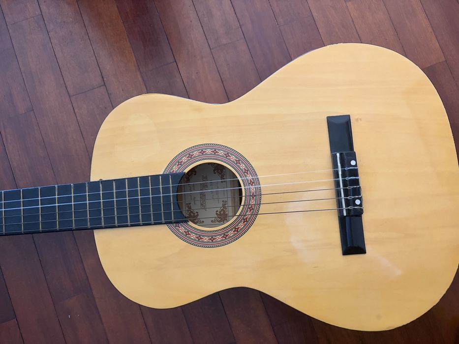 Guitarra classica Starfire