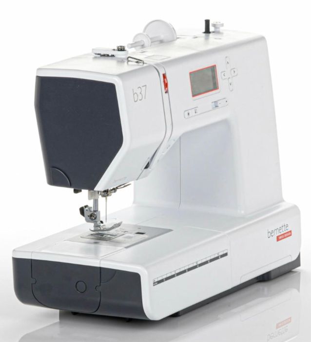 Швейна машина Bernina Bernette B37