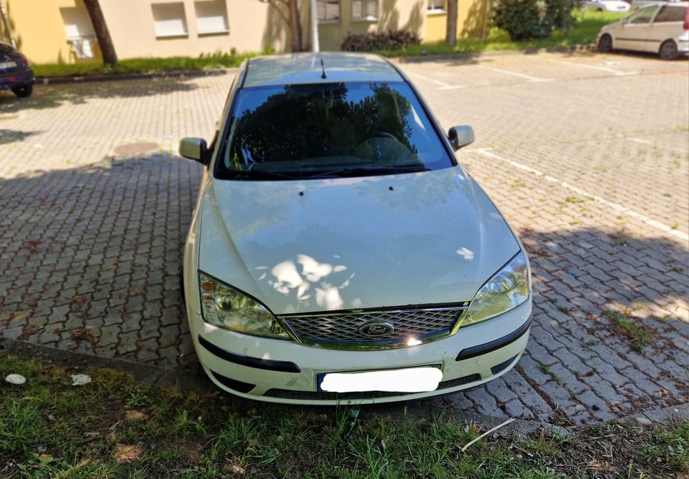 Ford mondeo em bom estado
