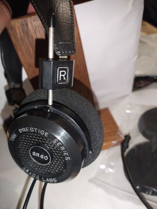 Наушники Grado SR60