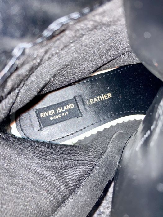 Skórzane buty / trapery River Island – stan idealny rozmiar 39