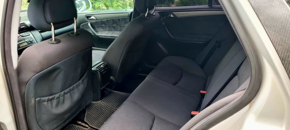 Mersedes-Benz. C200.   2,2 Diesel