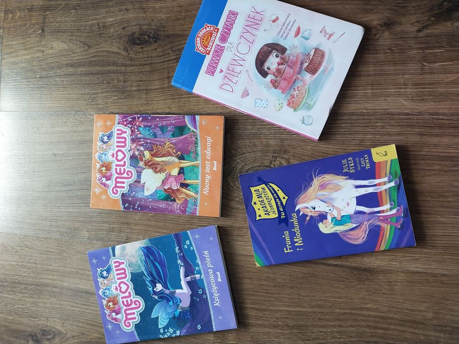 Melowy oraz akademia jednorożców