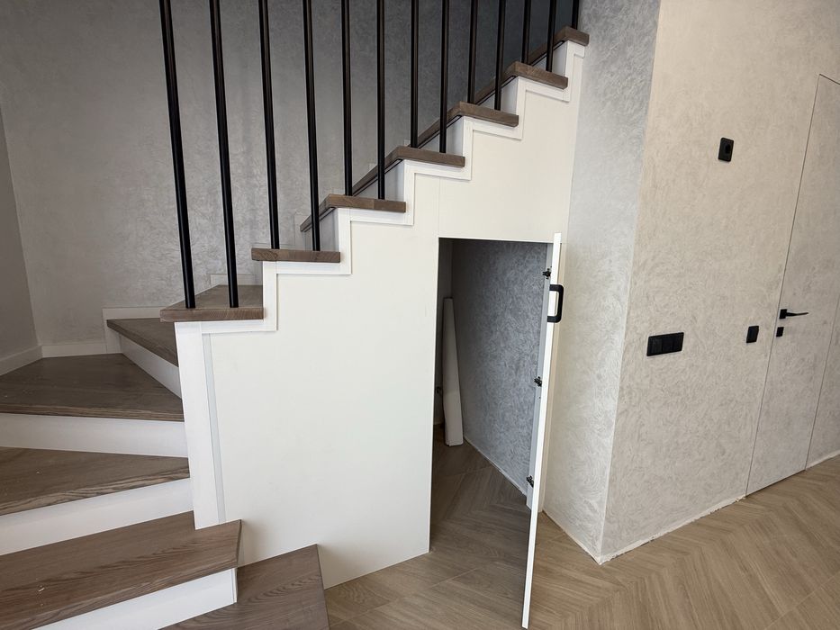 Продав таунхауса з ремонтом