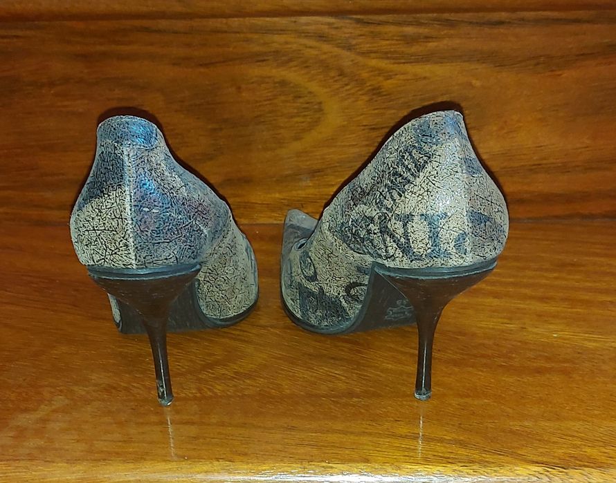 Sapatos em pele Sandro Pinho