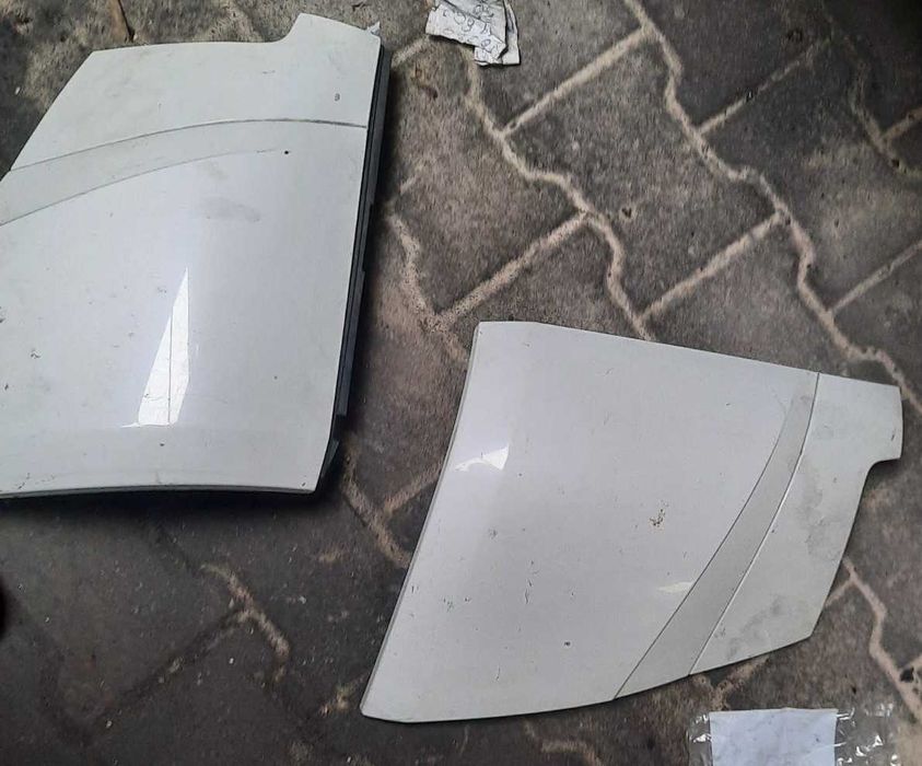 Mitsubishi Canter Fuso - 2017 - Porta esquerda, Painel Frontal, Banco