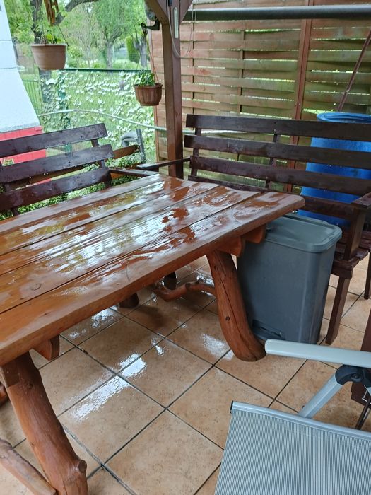 Stół ogrodowy lub na taras