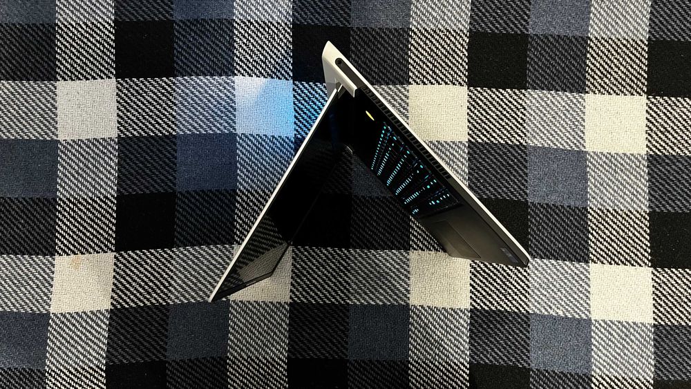 Alienware x15 R1 (i7-11800H, RTX3070 8GB, 16GB RAM, 512GB SDD M2)