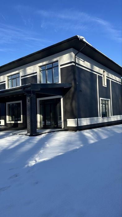 Якісний будинок з чистовою стяжкою та штукатуркою. Газ!Межує з лісом