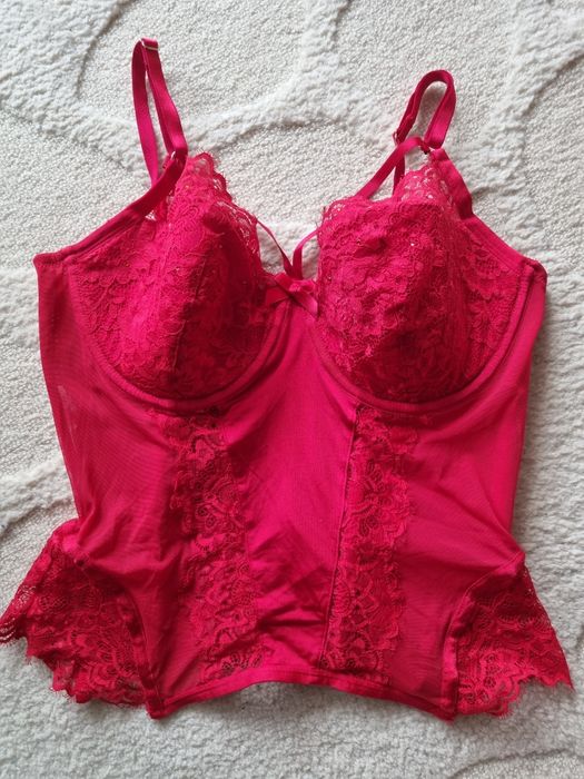 Gorset Hunkemoller  - 85D
Serdecznie polecam!