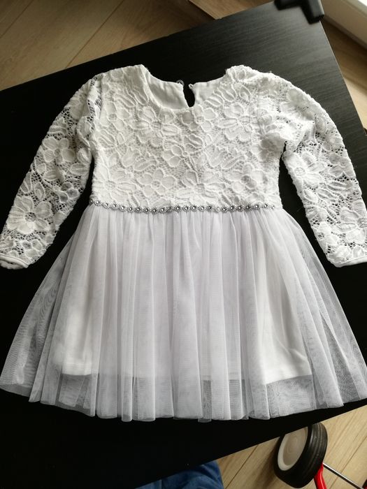 Biała sukienka r.86