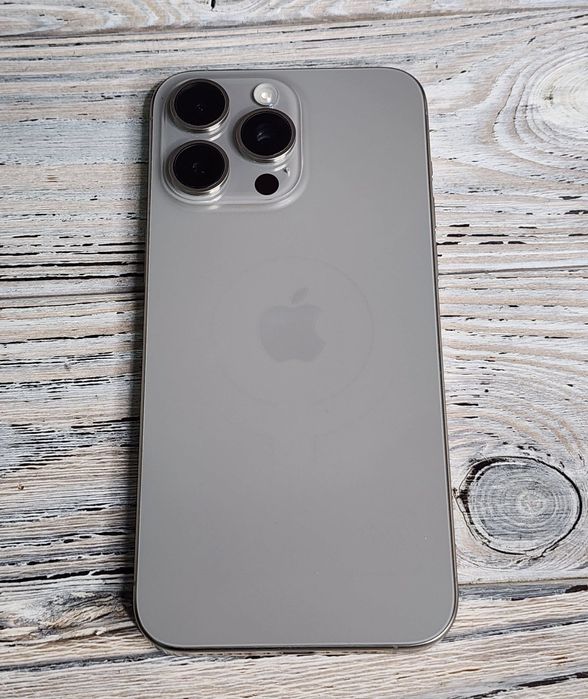 iPhone 15 Pro Max 256 natur гарантия 740$