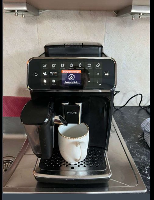 Кавомашина Кавоварка Philips 4341  LatteGo 2,5 роки з дому