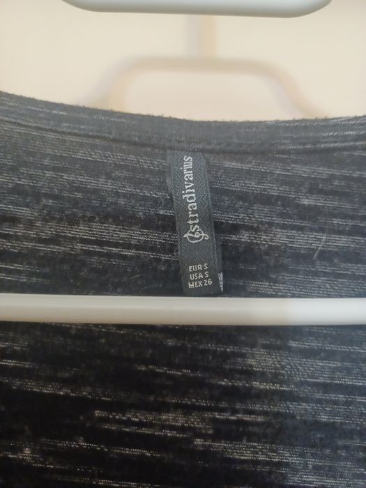 Sukienka Stradivarius S