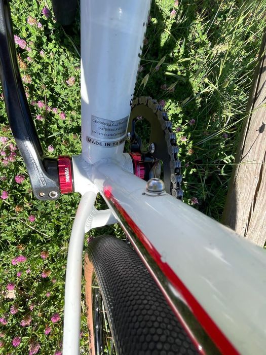 Bicicleta gravel  GT