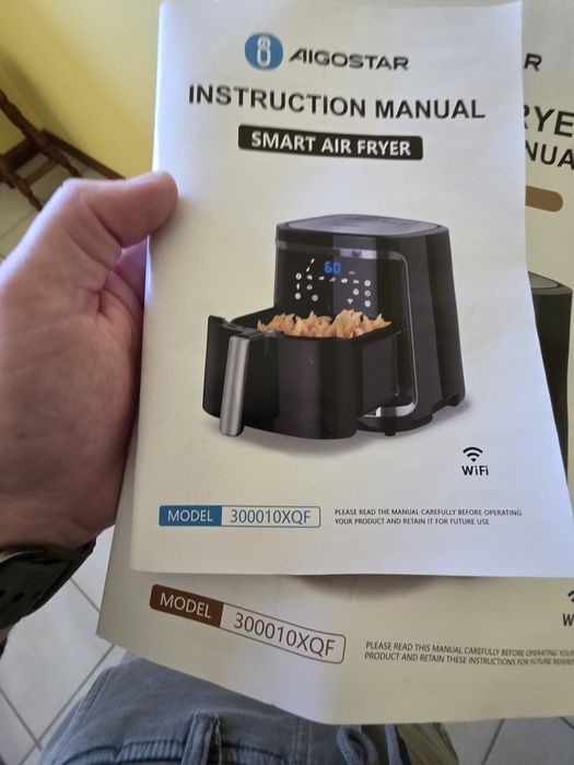 Airfryer Aigostar 7l com Wi-Fi em caixa