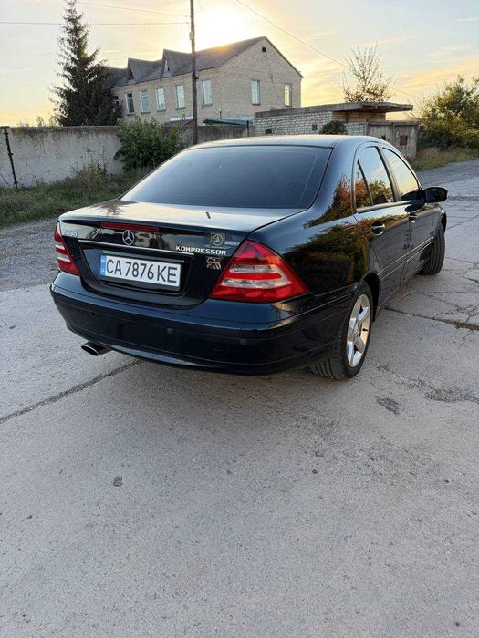 Mercedes-Benz C-Class W203
