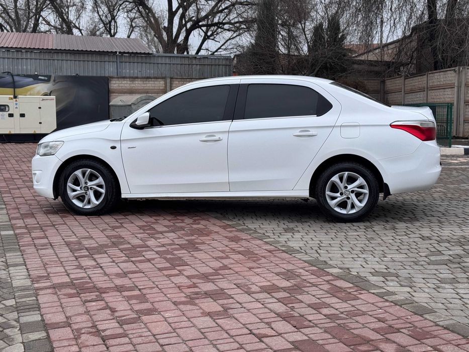 Citroen C-Elysee 2015.  1,6 дизель