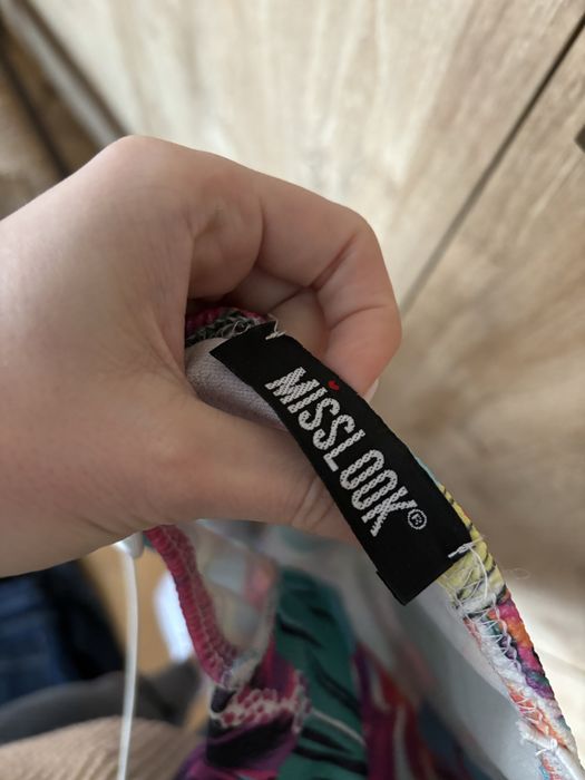 Sukienka na ramiączkach Misslook 10