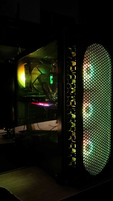 Komputer Gamingowy / GTX980Ti / i5 8600k / 16GB ram /