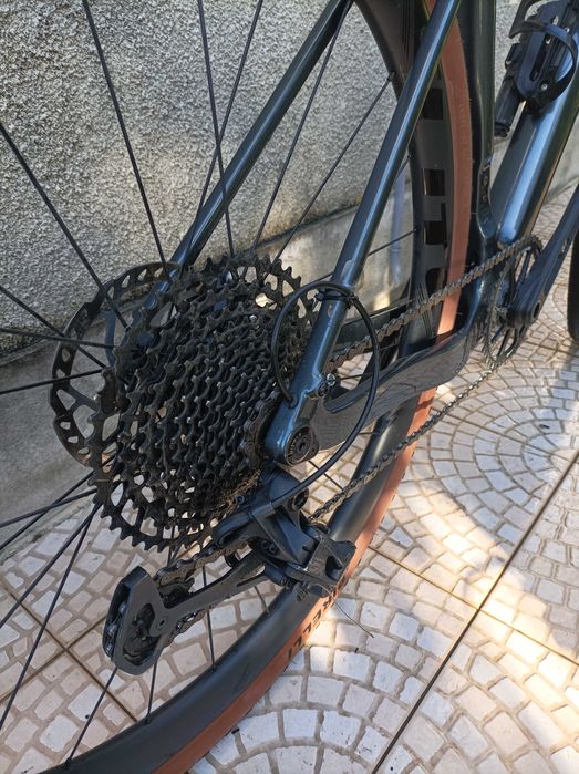 Bicicleta Gravel monoprato Sram 12V