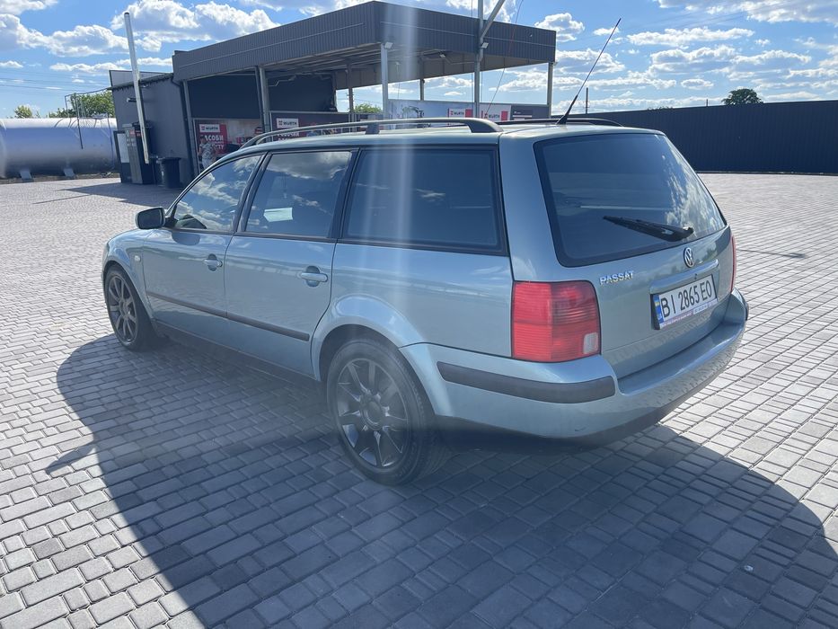 Volkswagen Passat VR5 2.3 MT (150 к.с.)