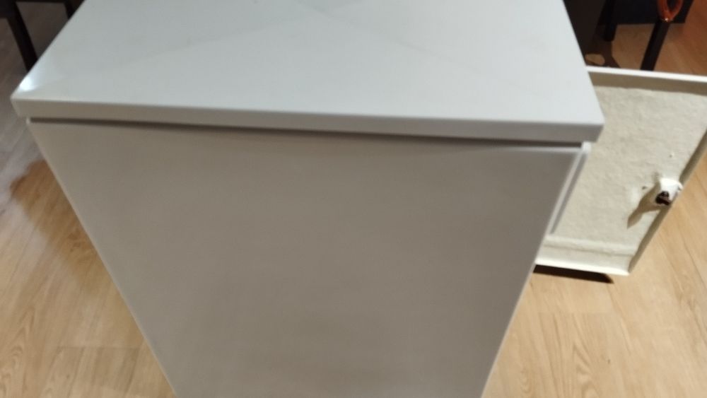 Movel pia em plástico