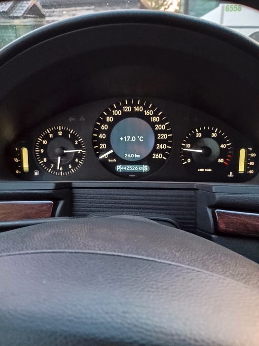 Sprzedam Mercedesa W 211 2.2 CDI