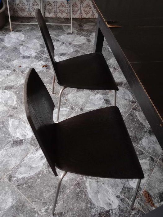 Mesa e cadeiras de sala, cozinha ou jardim