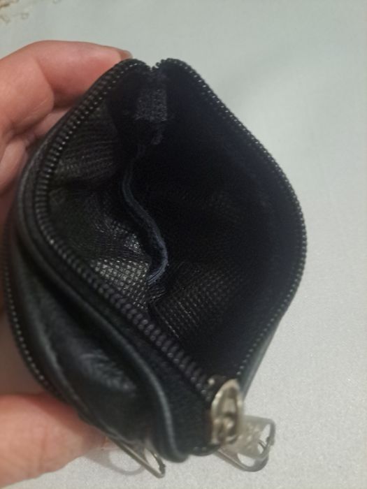 Portfelik etui na klucze z 3  zamkami