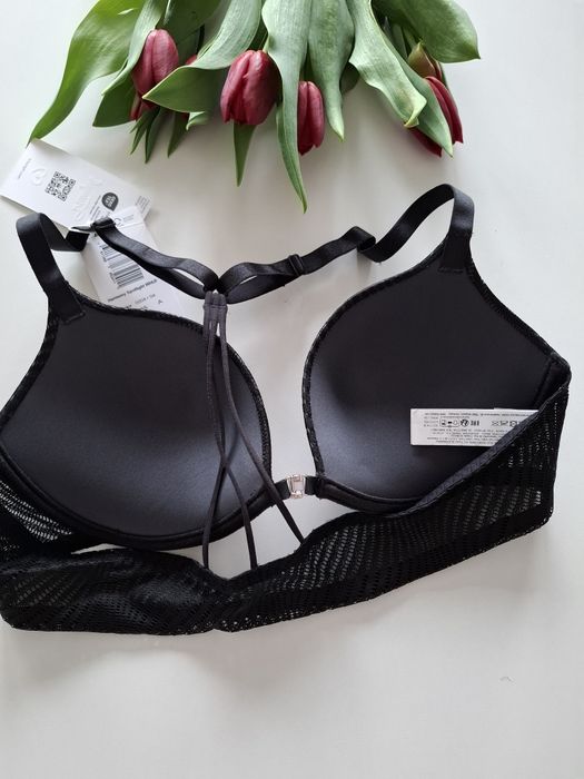 Biustonosz Triumph push-up 85A