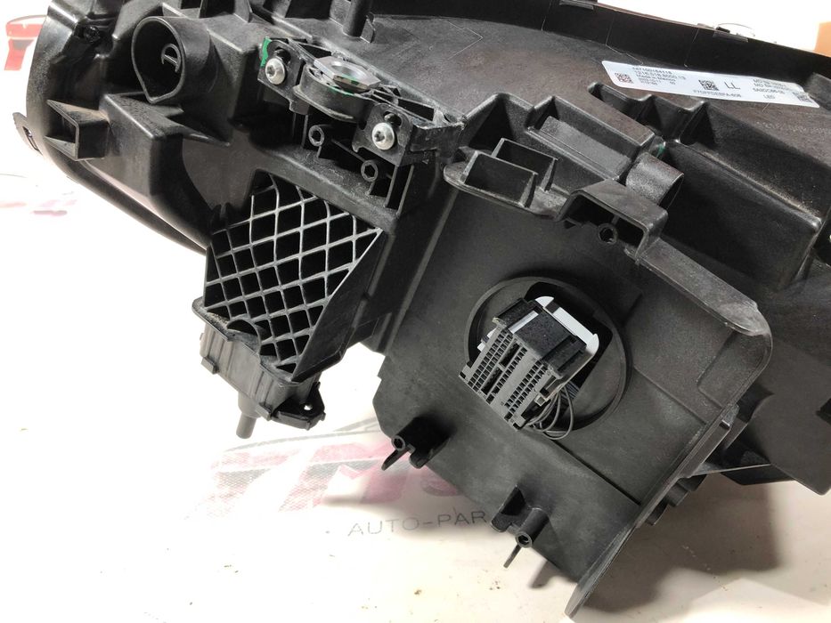 Farol Frente Otica BMW G42 SERIE 2 Direito Original