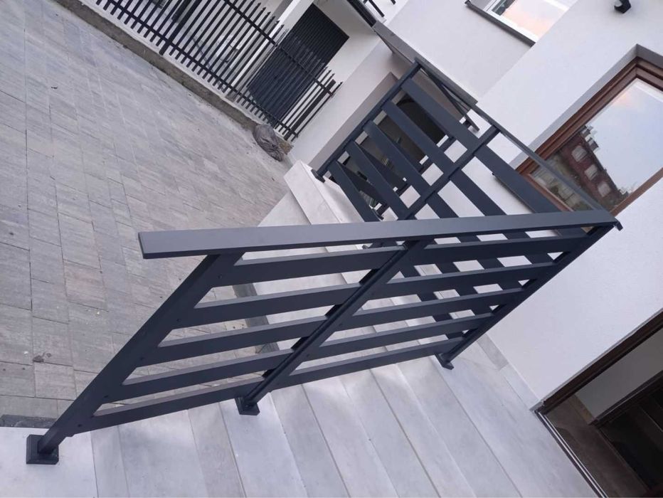 Balustrada aluminiowa  barierka Zabezpieczenie okienne  francuskie