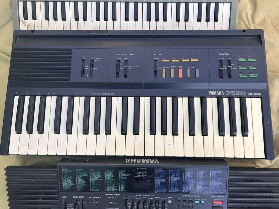 Keyboardy Yamaha PSS-380, KB-2000 i inne