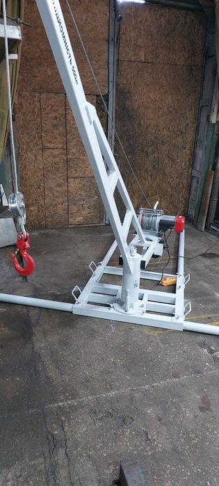 Кран будівельний Піонер 500кг